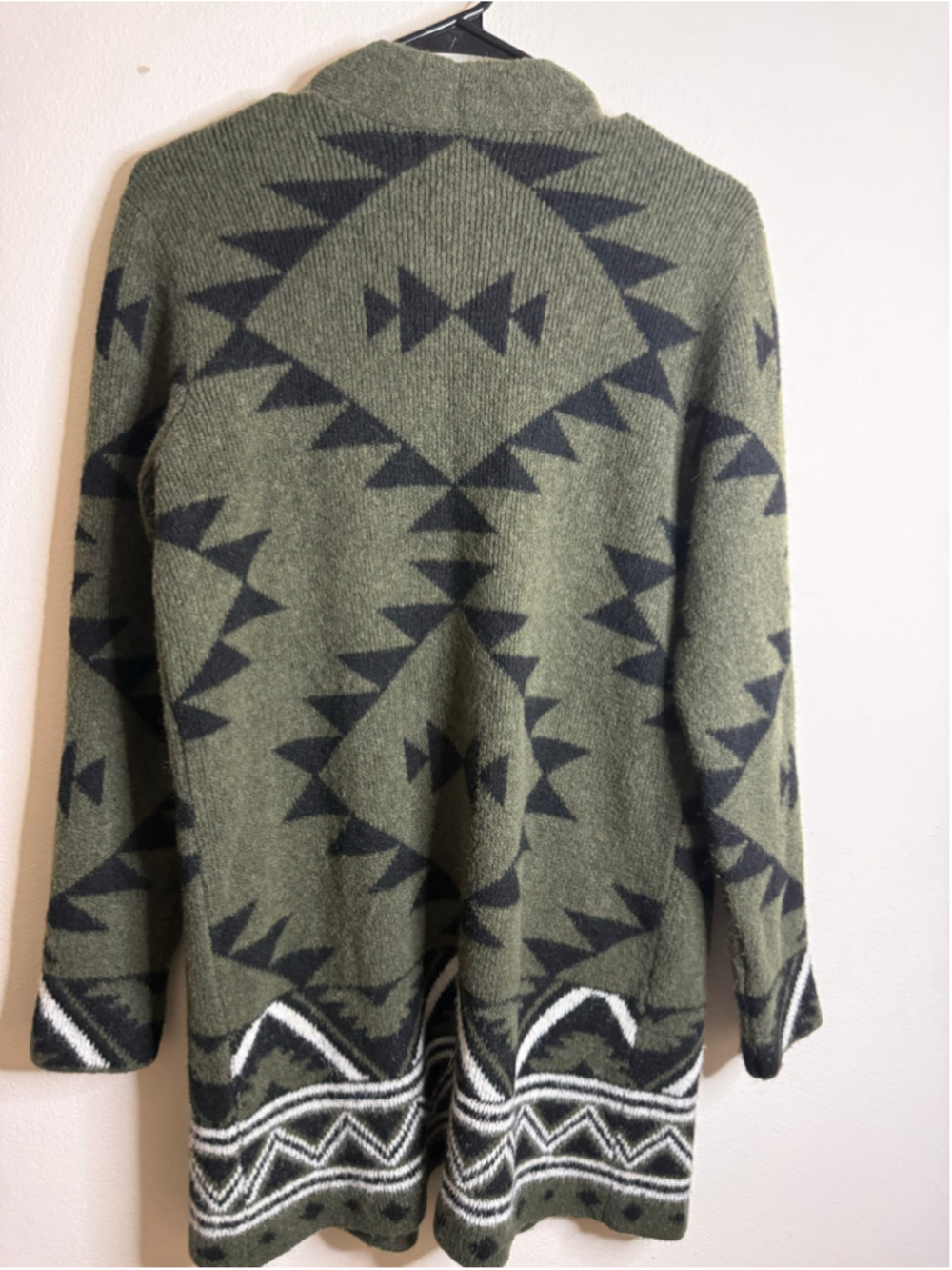 Women's Frye Olive & Black “Cozy Cardigan” Geometric Pattern Sweater Size S - Picture 6 of 6